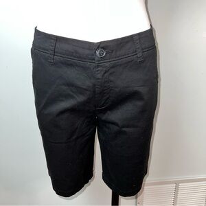 Liz Claiborne Women’s Classic Bermuda Shorts Black Size 8P Petite